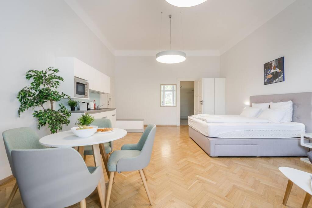 Klauzal Garden City Apartments Budapeste Exterior foto