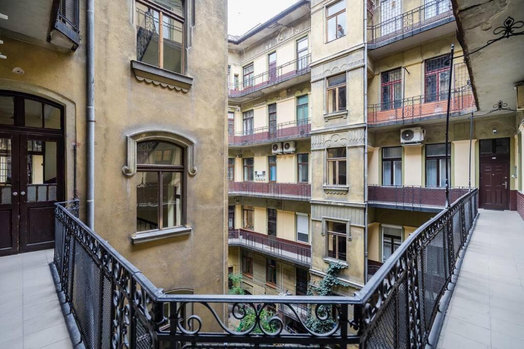 Klauzal Garden City Apartments Budapeste Exterior foto