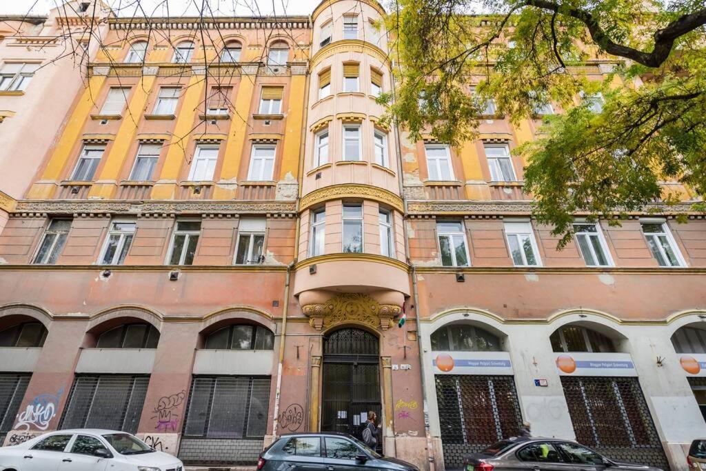 Klauzal Garden City Apartments Budapeste Exterior foto